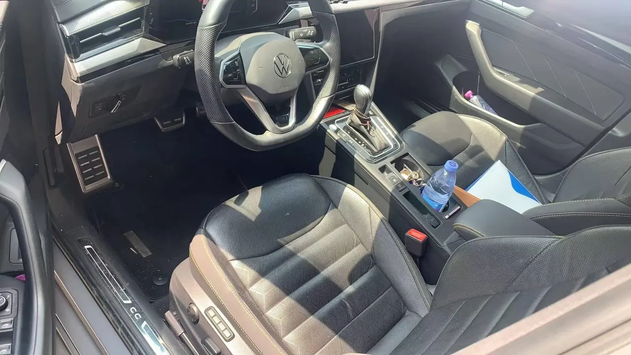 Volkswagen 2021 CC 2.0TSI 380TSI eye-catching edition 30th anniversary edition automatic gear 2