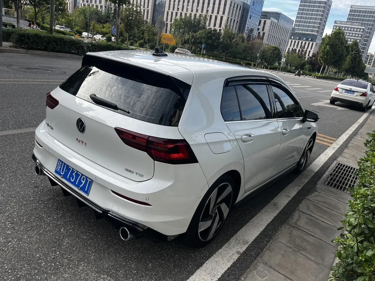 Volkswagen 2021 Golf GTI 2.0TSI Automatic 5