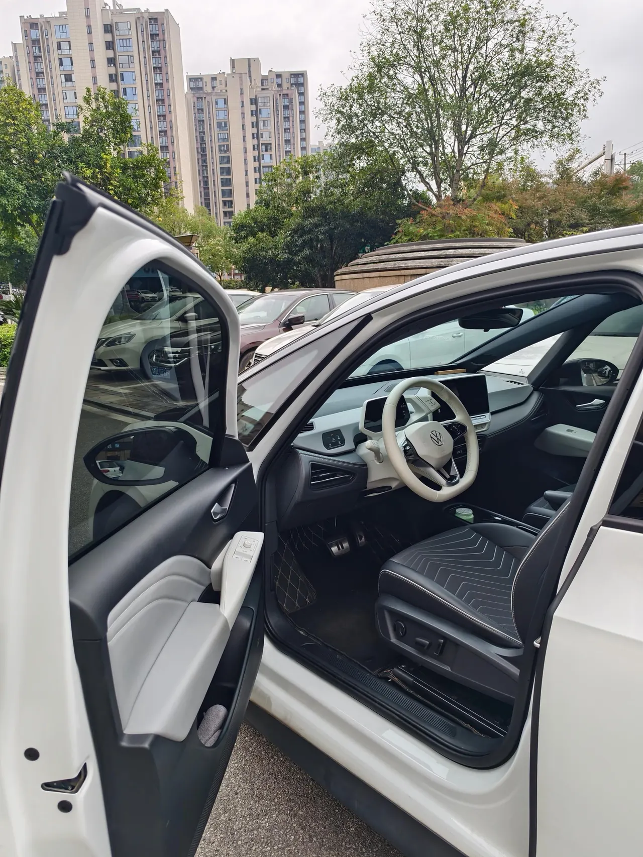 Volkswagen 2024 ID. 3 superior version of automatic transmission 2