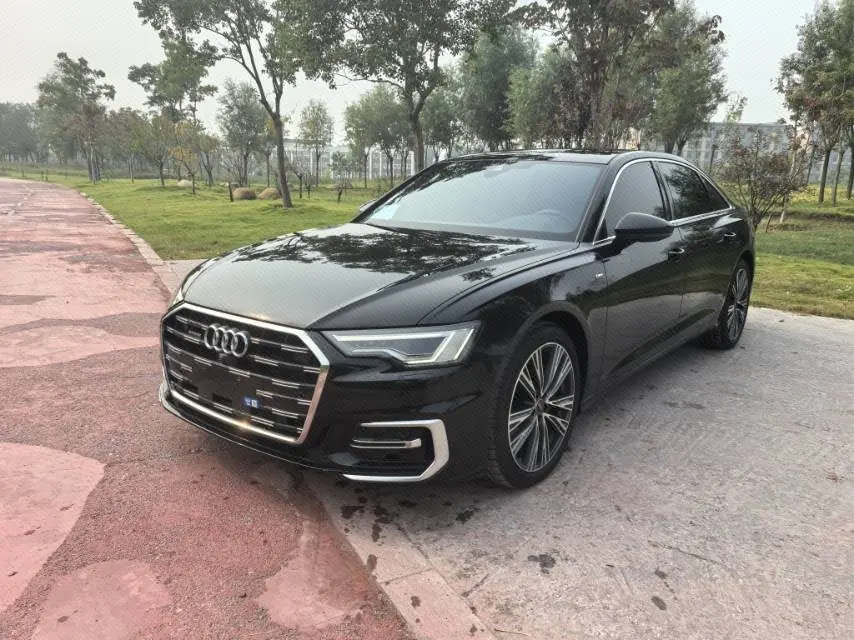 Открыть галерею: Audi 2025 A6L 2.0TFSI 45TFSI Quattro Selected Dynamic (Modified) Automatic Gear