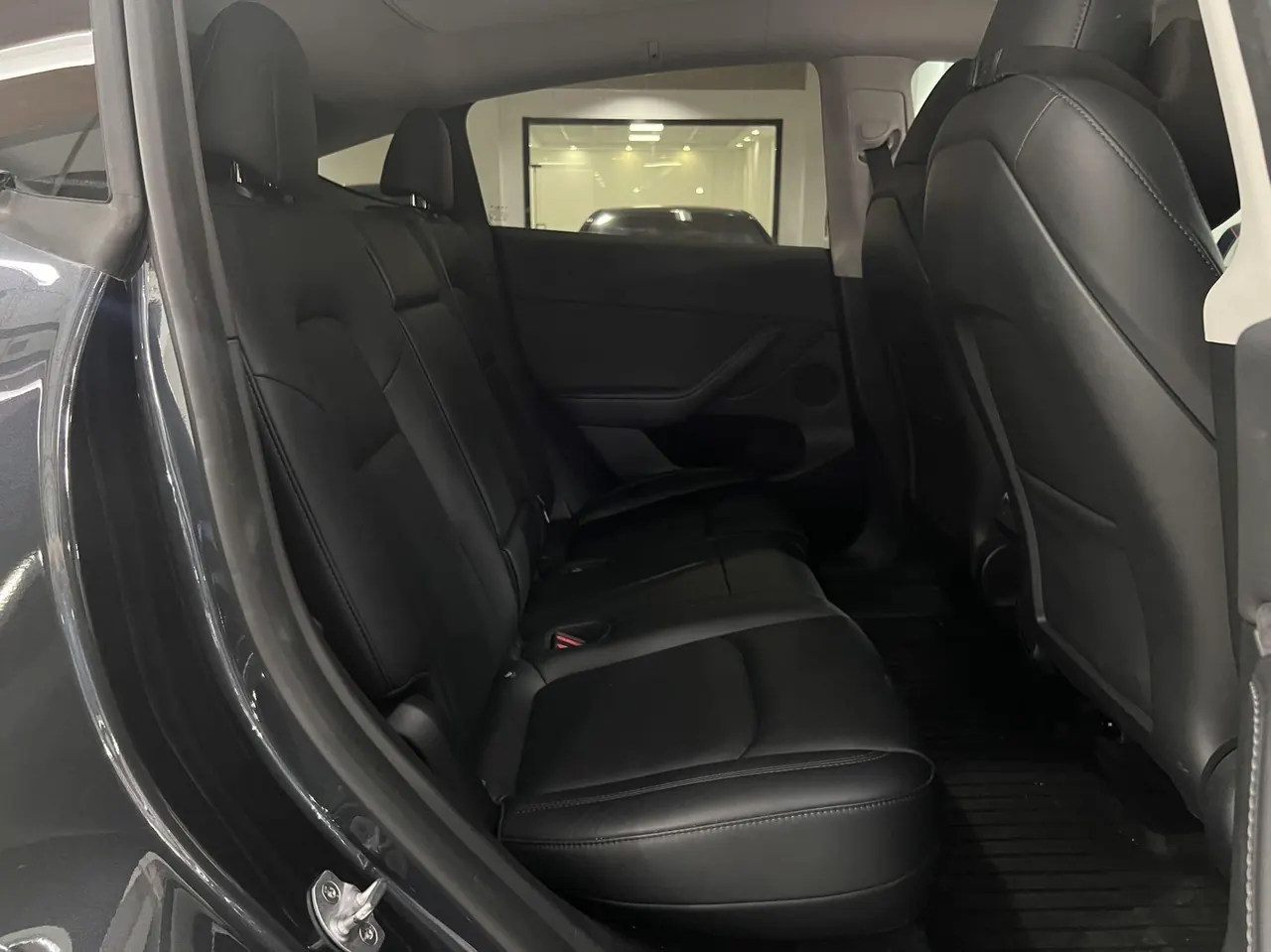 Tesla 2024 Model Y rear-wheel drive version automatic transmission 5