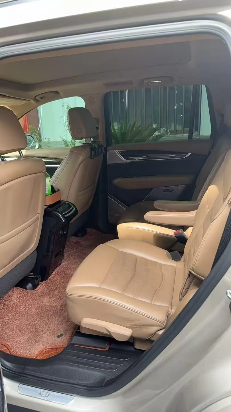 Cadillac 2021 XT6 2.0T 28T 6-seat four-wheel drive platinum sports version automatic gear 4