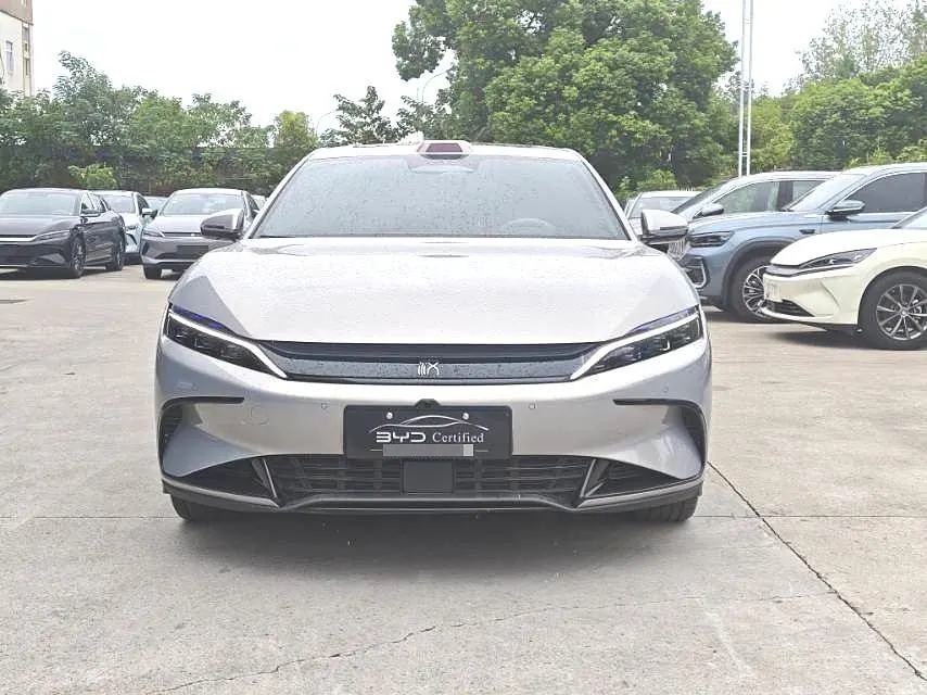 BYD 2025 Han EV Smart Driving 635KM Laser Radar Flagship Automatic Gear 2
