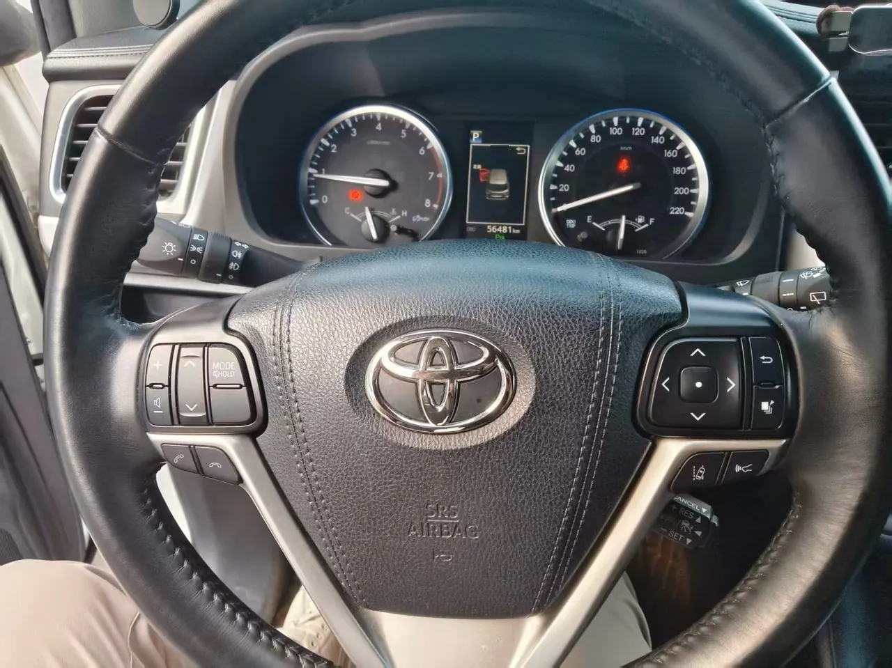 Toyota 2021 Highlander 2.0T 4-wheel drive deluxe 7-seat automatic gear 4