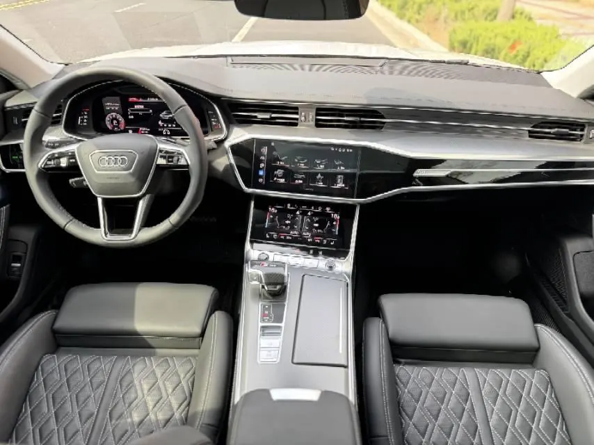 Audi A7 (Imported) 2024 A7 Sportback 2.0TFSI 45TFSI Automatic Gear Selection 3