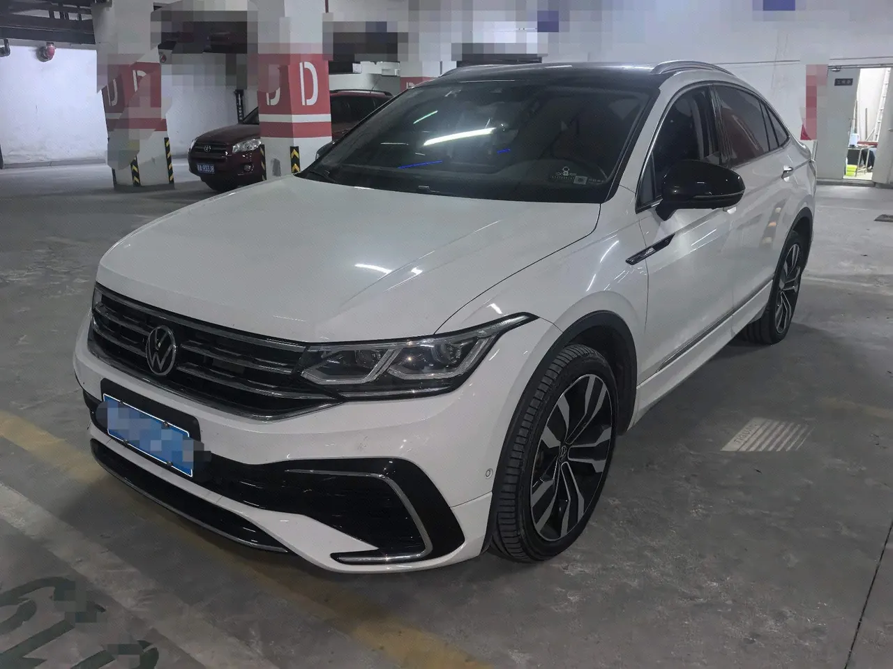 Volkswagen 2022 Tiguan X 2.0TSI 330TSI Two-Drive Respect Ultimate Automatic Gear - View 1