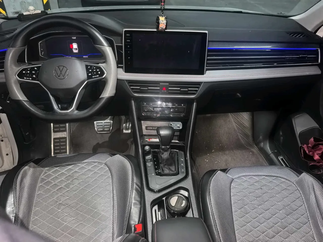 Volkswagen 2022 Tiguan X 2.0TSI 330TSI Two-Drive Respect Ultimate Automatic Gear 6