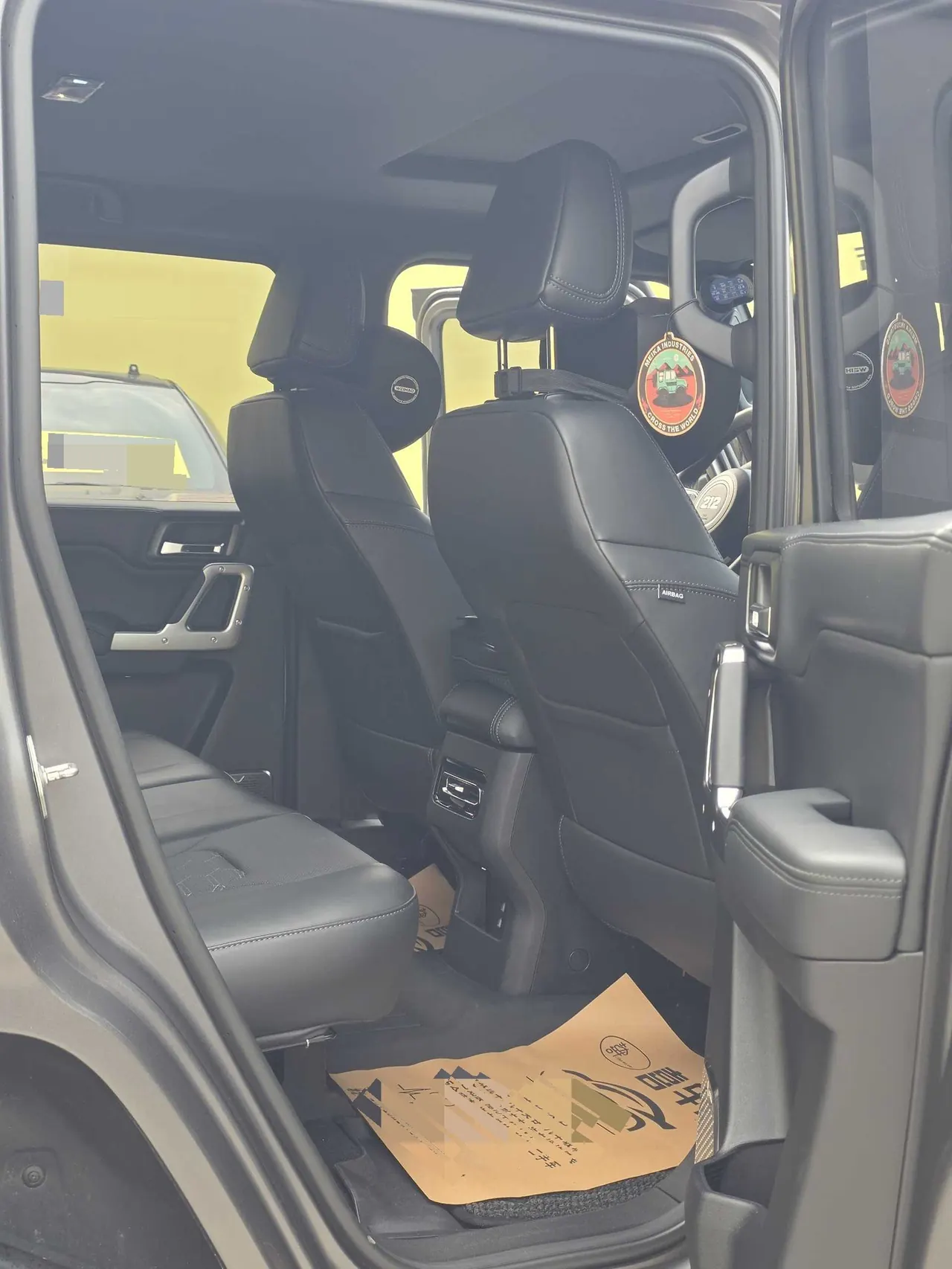 212 2024 T01 2.0T Explorer Automatic 9
