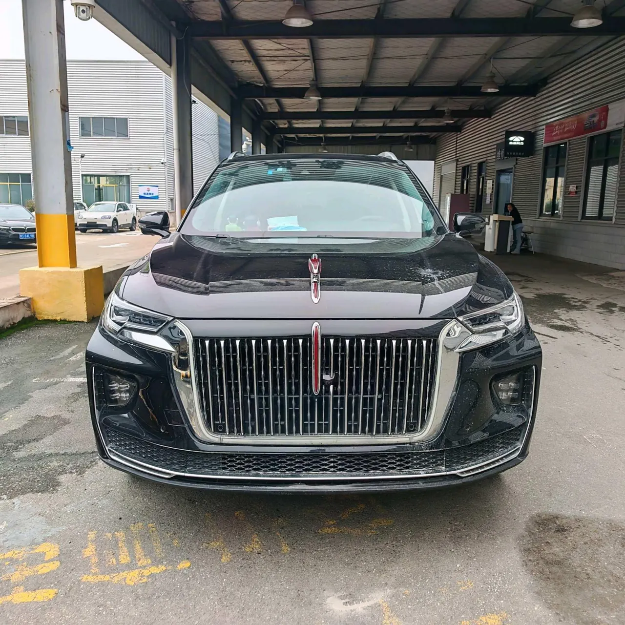 HongQi 2022 HS5 2.0T 4-wheel drive smart flag sharing version (modified) automatic gear 3
