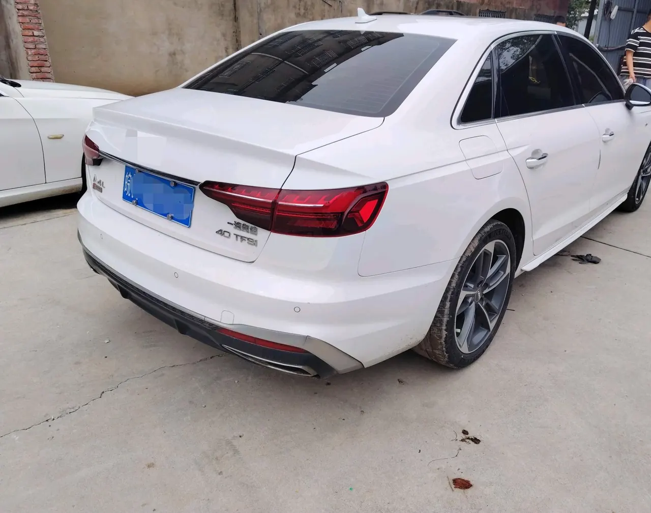 Audi 2020 A4L 2.0TFSI 40TFSI Fashion Dynamic Automatic 3