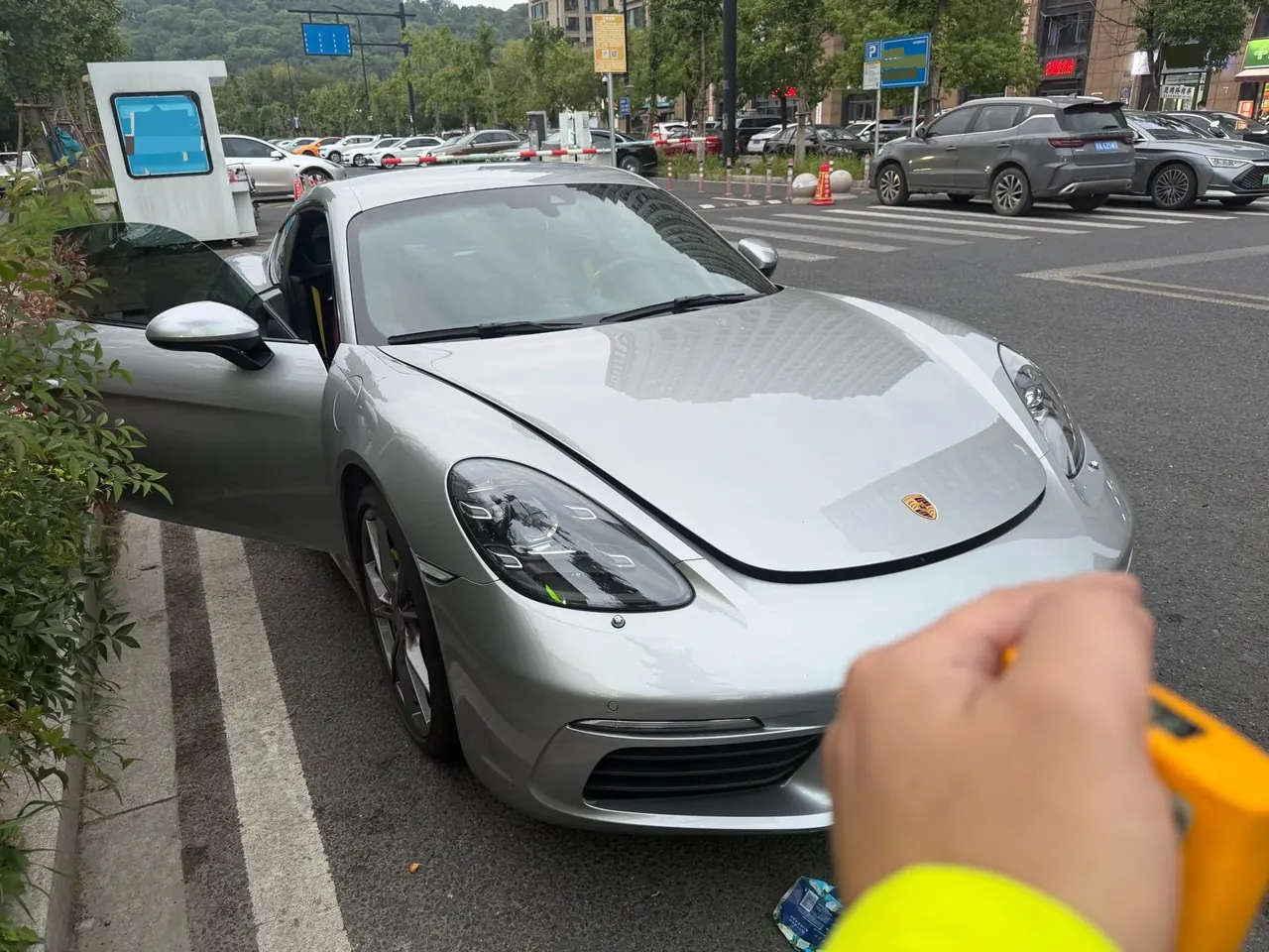 Porsche 718 (Imported) 2020 718 Carman 2.0T Automatic 3
