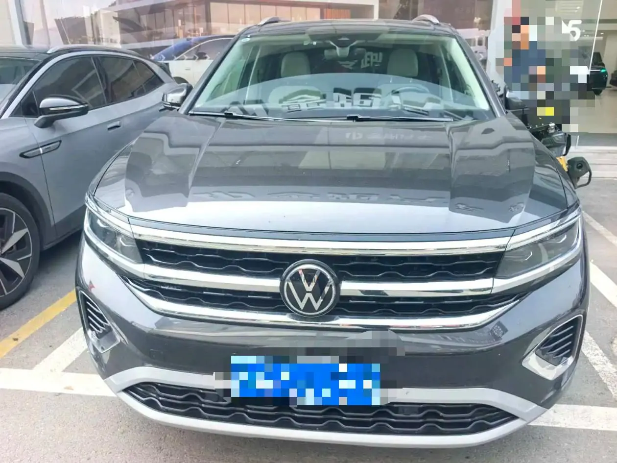Volkswagen 2021 models of 2.0TSI 380TSI four-wheel drive luxury version of Pro automatic gear 2