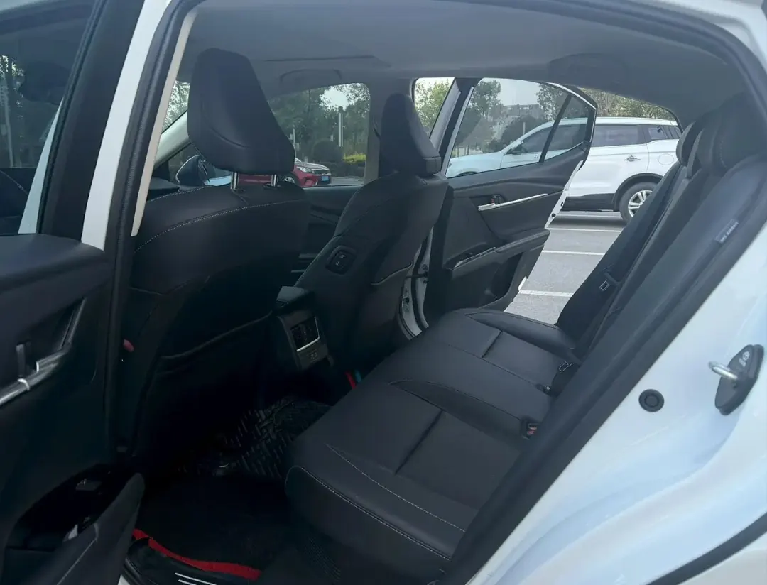 Toyota 2026 Camry Dual Engine 2.0HGVP Stepless Deluxe Automatic Gear 8