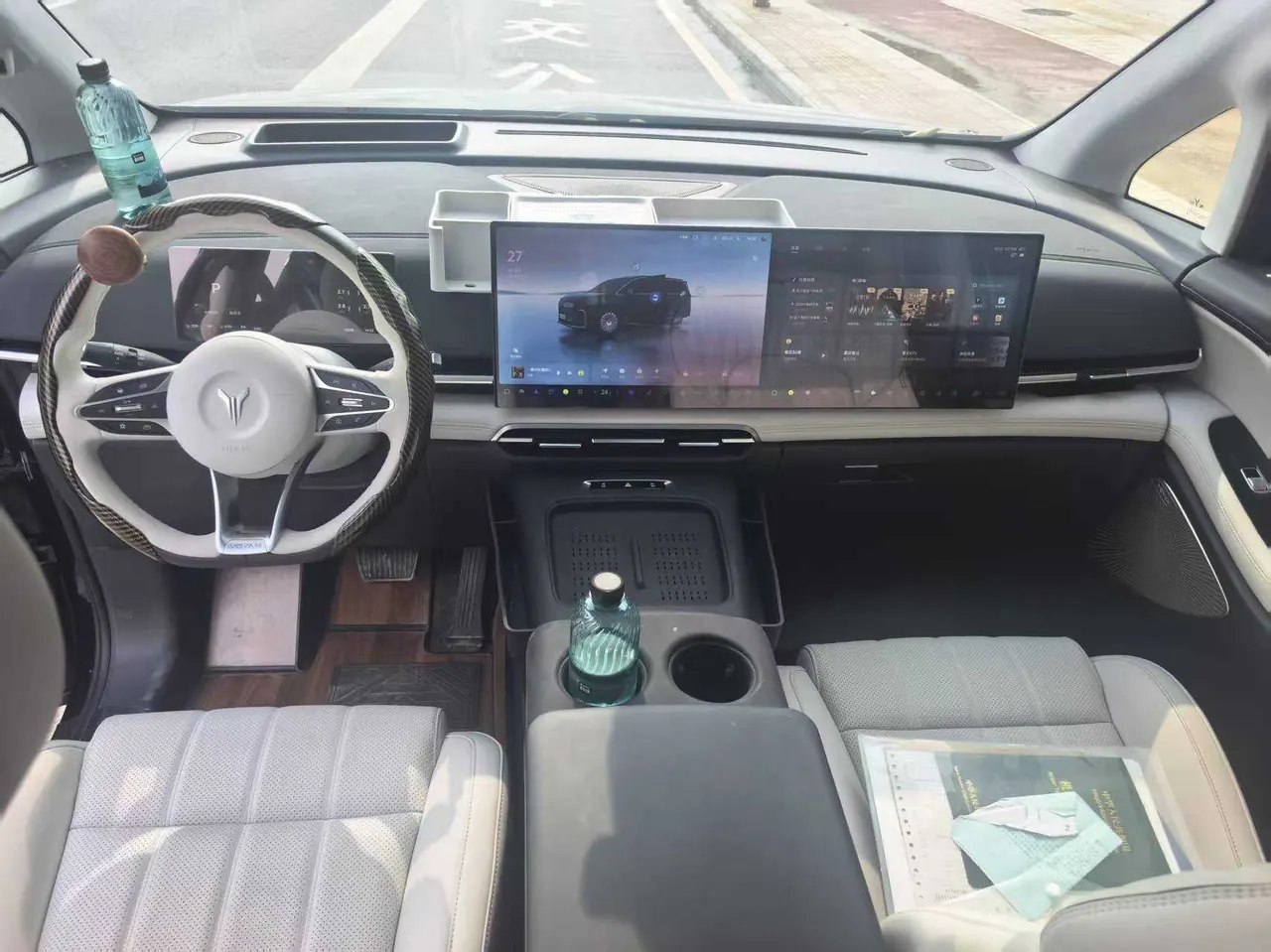 Voyah 2024 dreamers PHEV 1.5T long endurance flagship automatic gear 3