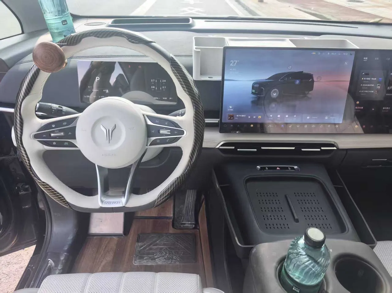 Voyah 2024 dreamers PHEV 1.5T long endurance flagship automatic gear 5