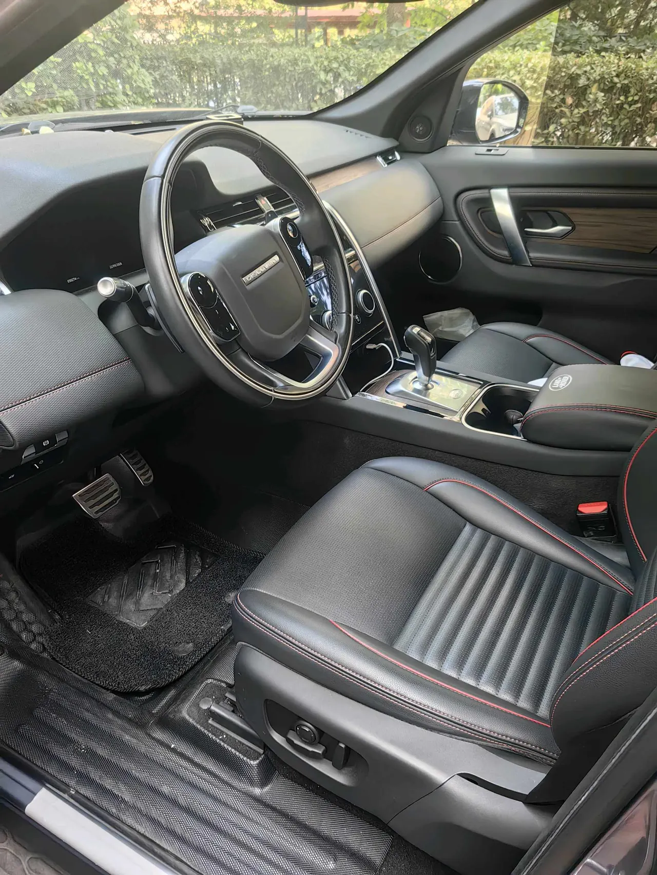 Land Rover 2020 Discovery Sports Edition 48V 2.0T 249PS R-Dynamic SE Performance Technology Edition 7-seat Automatic Gear 6