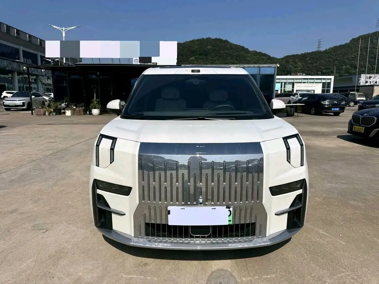 Zeekr 2024 Zeekr 009 7-seat aisle version 108kWh automatic gear 2