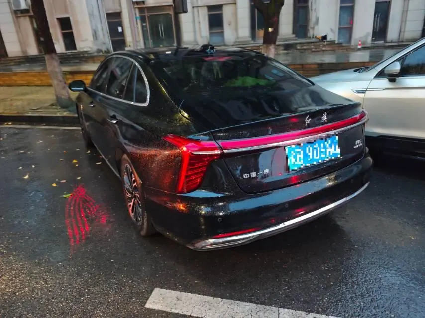 HongQi 2024 H5 2.0T Zhilian Qi Chang Edition Automatic Gear 4