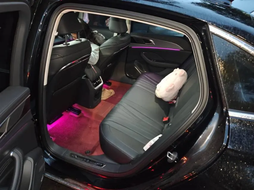 HongQi 2024 H5 2.0T Zhilian Qi Chang Edition Automatic Gear 6
