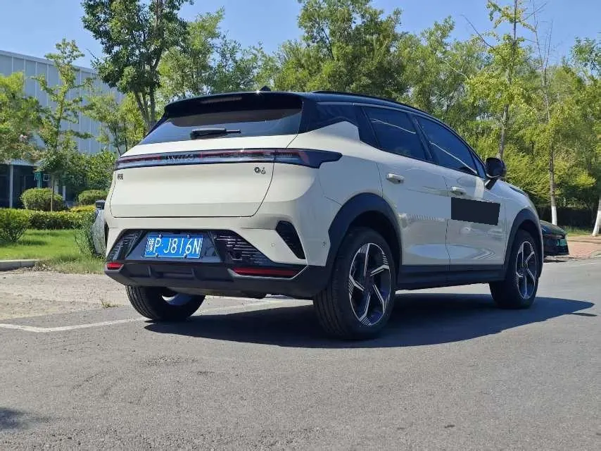 LYNK&amp;CO 2026 LYNK&amp;CO 06 1.5T Relive Ultra Auto 4