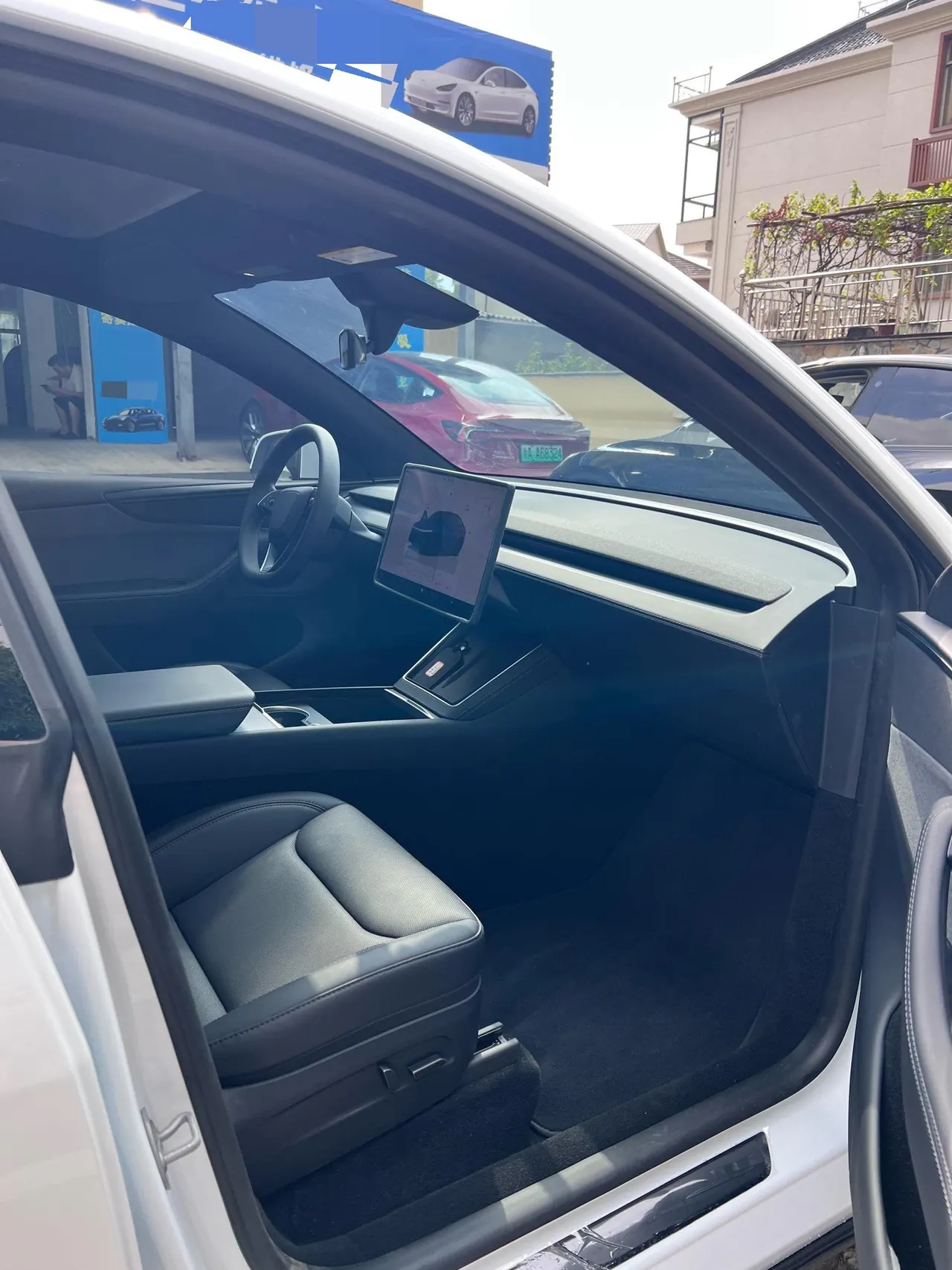 Tesla 2026 Model Y Rear-Wheel-Drive Automatic 4