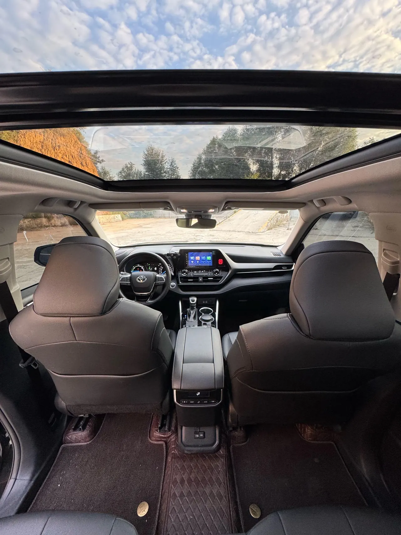 Toyota 2024 Highlander Dual Engine 2.5 Stepless Intelligent Electric Hybrid Four-wheel Drive Deluxe Edition 7-seat Automatic Transmission 14