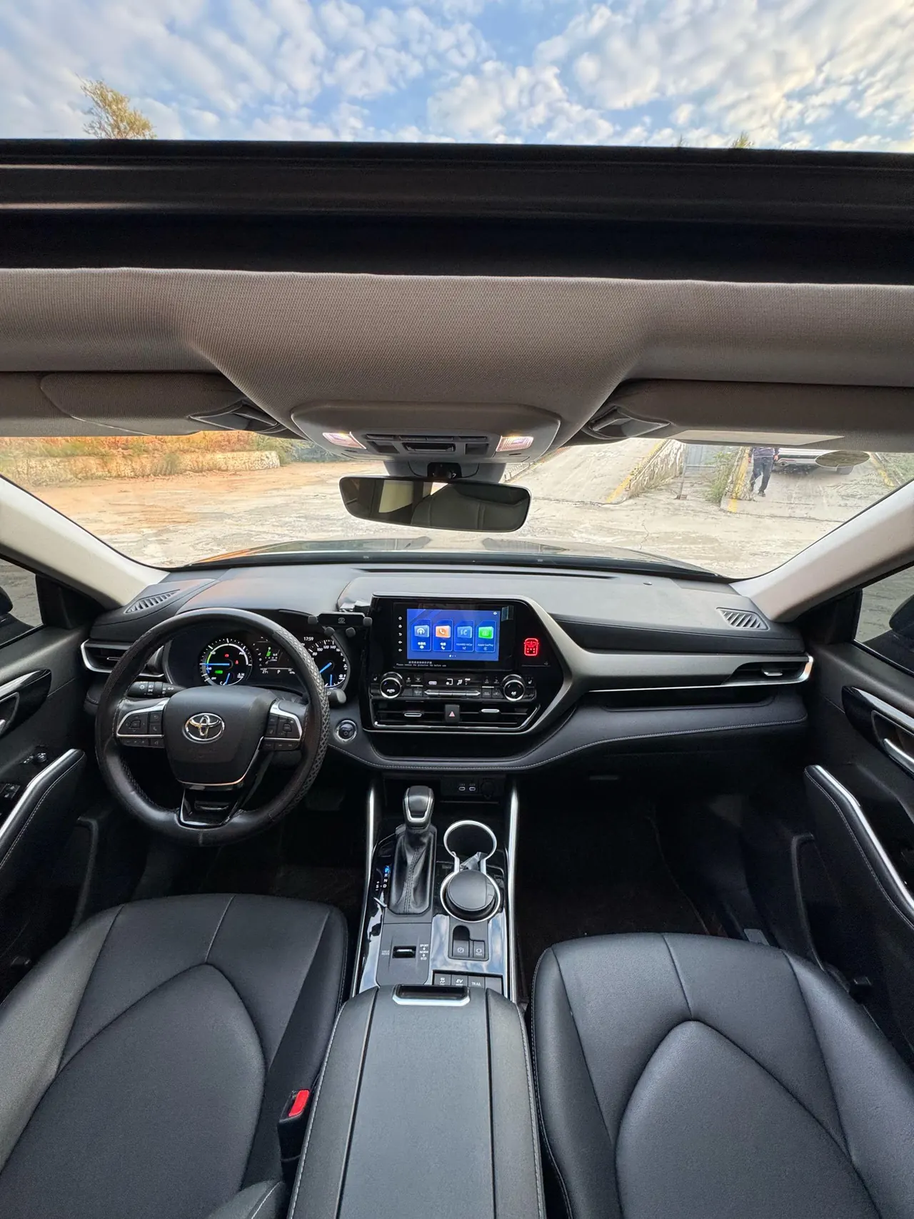 Toyota 2024 Highlander Dual Engine 2.5 Stepless Intelligent Electric Hybrid Four-wheel Drive Deluxe Edition 7-seat Automatic Transmission 15