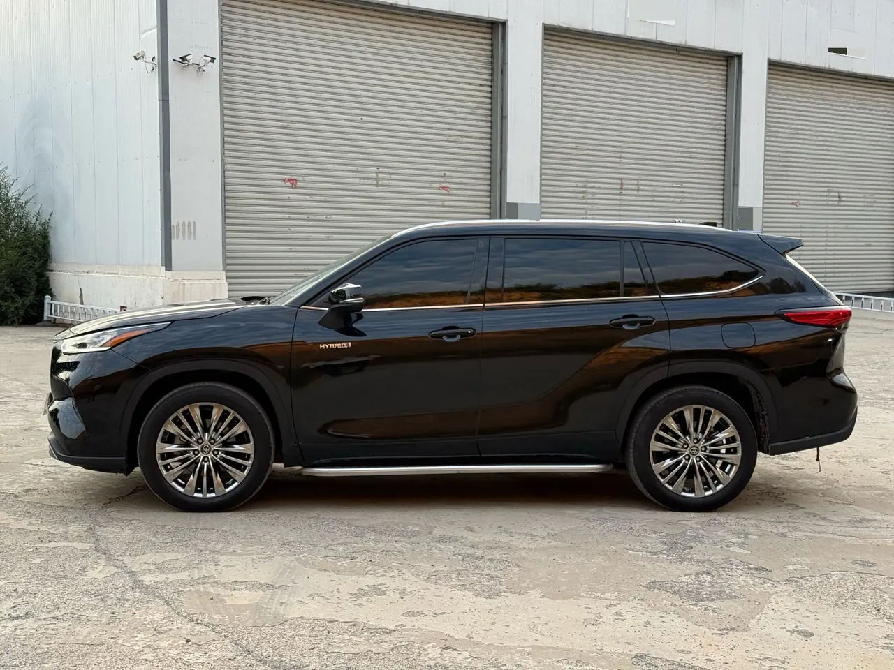 Toyota 2024 Highlander Dual Engine 2.5 Stepless Intelligent Electric Hybrid Four-wheel Drive Deluxe Edition 7-seat Automatic Transmission 6
