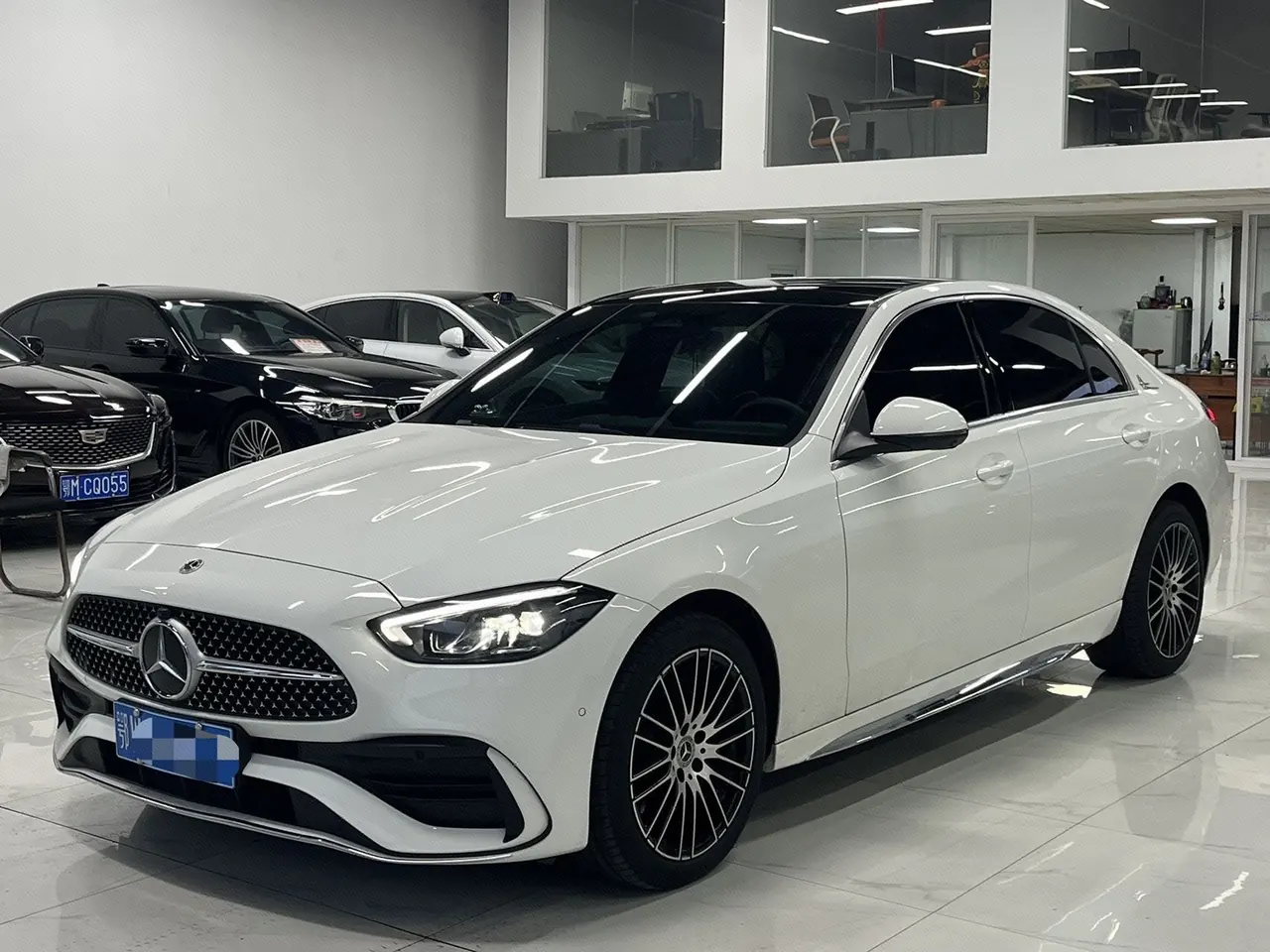 打开图片灯箱:Mercedes Benz Class C 2025 C 260 L 48V 1.5T Sports Edition (Modified) Automatic Gear