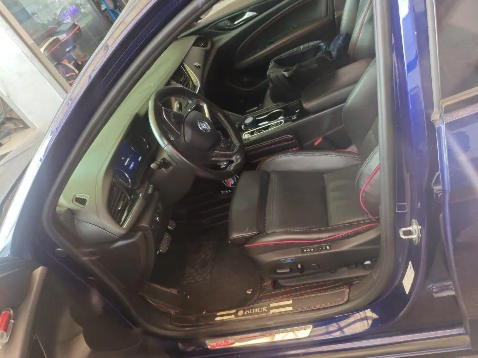 Buick 2021 Regal GS 2.0T 28T Honorable Automatic Gear 2