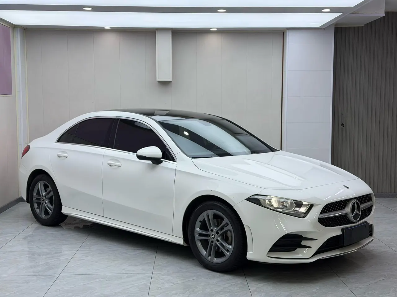 Mercedes Benz Class A 2022 A 180 L 1.3T Sports (Modified) Automatic Gear 3