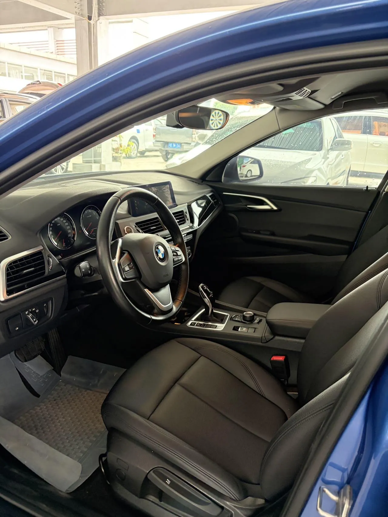 BMW 1 Series 2020 120i 1.5T Fashion Automatic 3