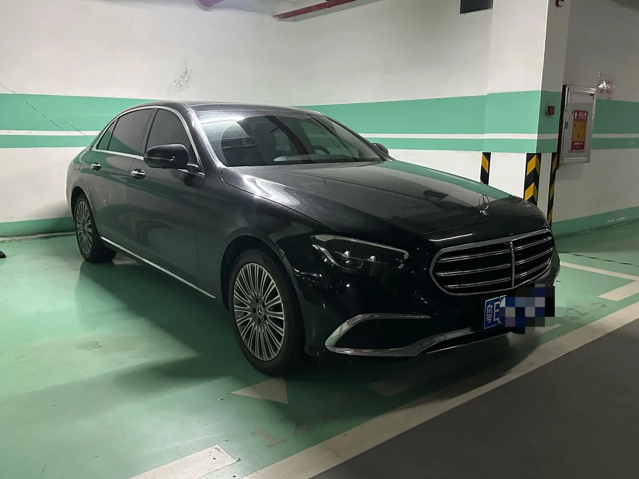 Mercedes Benz E Class 2022 E 300 L 2.0T Luxury (Change 2) Automatic Gear 3