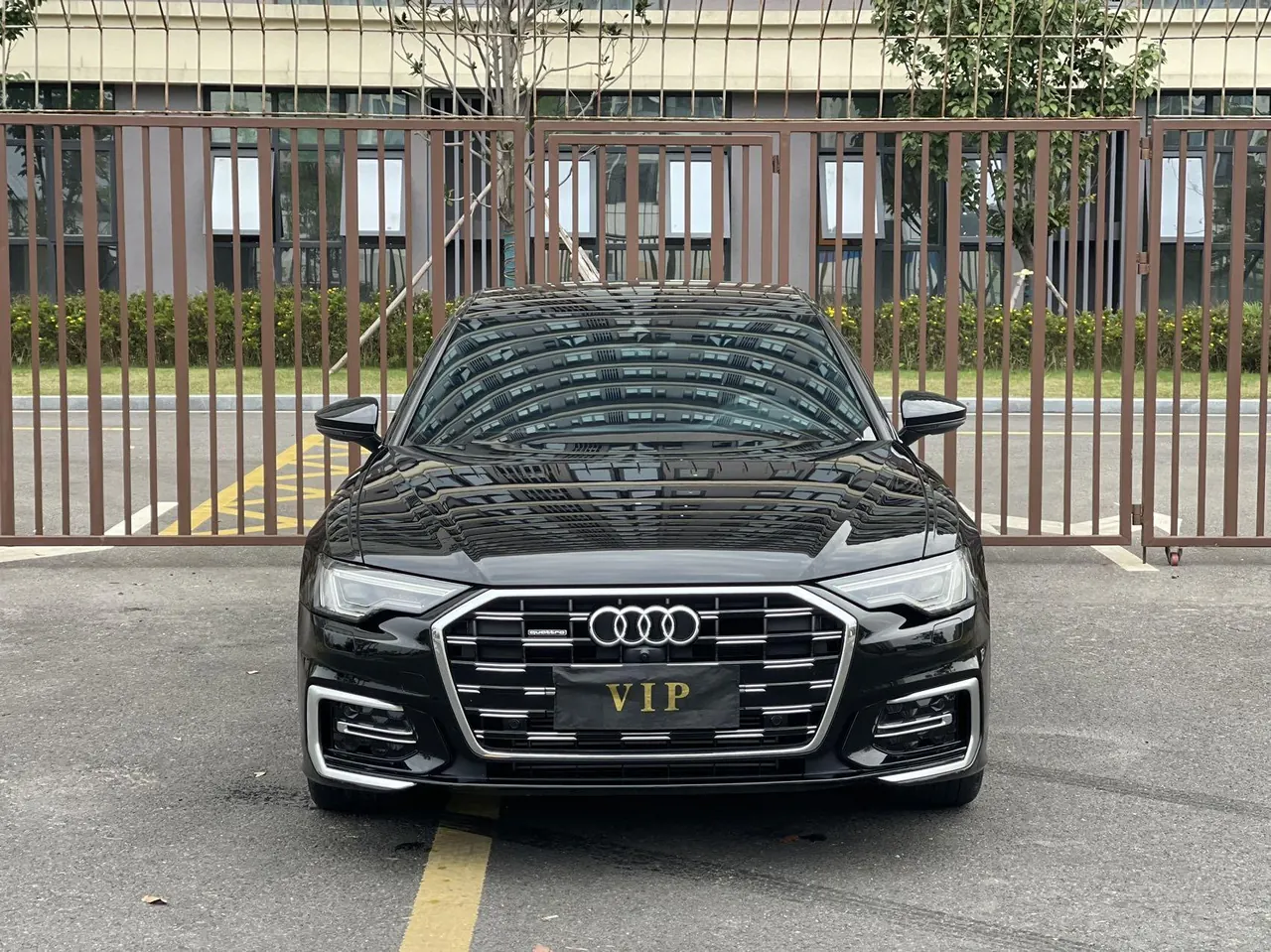 Audi 2024 A6L 2.0TFSI 45TFSI Quattro Selected Dynamic Automatic 2