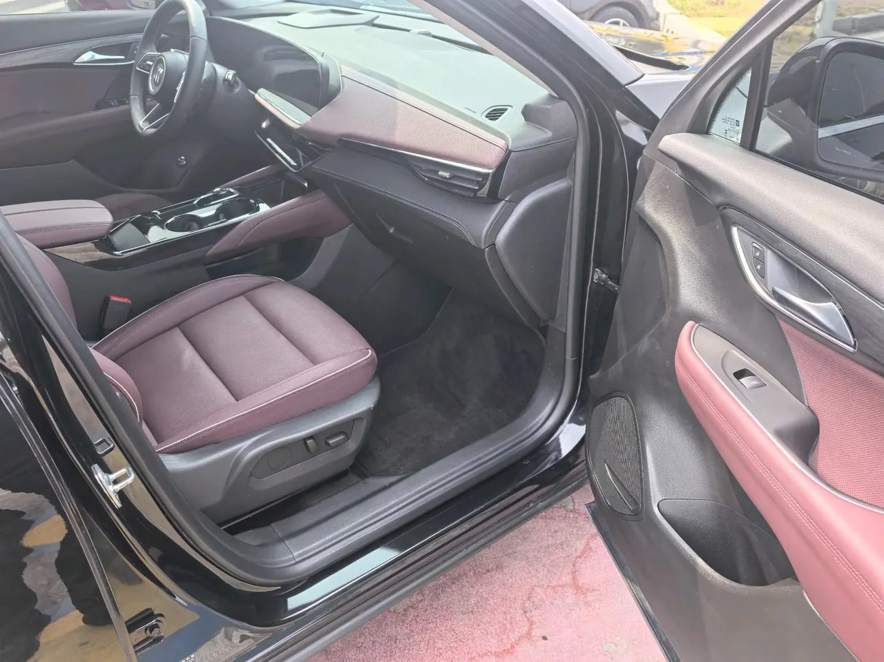 Buick 2026 Angkewei Plus 2.0T 28T Two-Drive Platinum Edition Automatic Gear 4