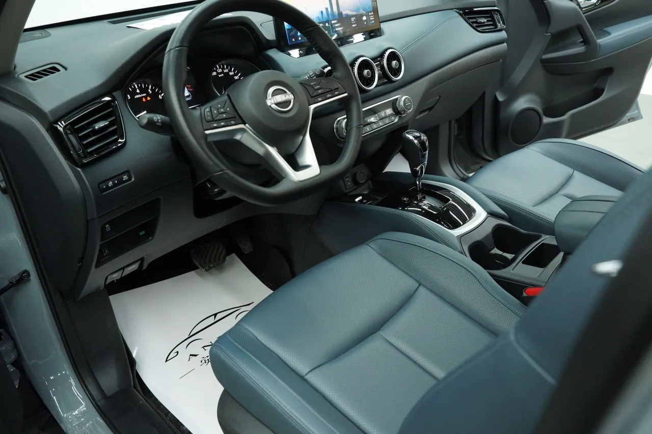 Nissan 2025 Qijun Honor 2.0 Stepless Two-Drive Leading Edition Automatic Transmission 5