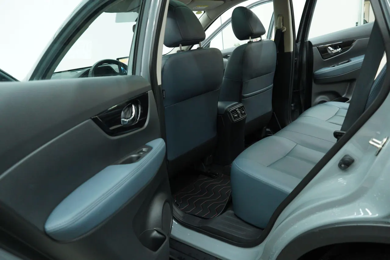 Nissan 2025 Qijun Honor 2.0 Stepless Two-Drive Leading Edition Automatic Transmission 6