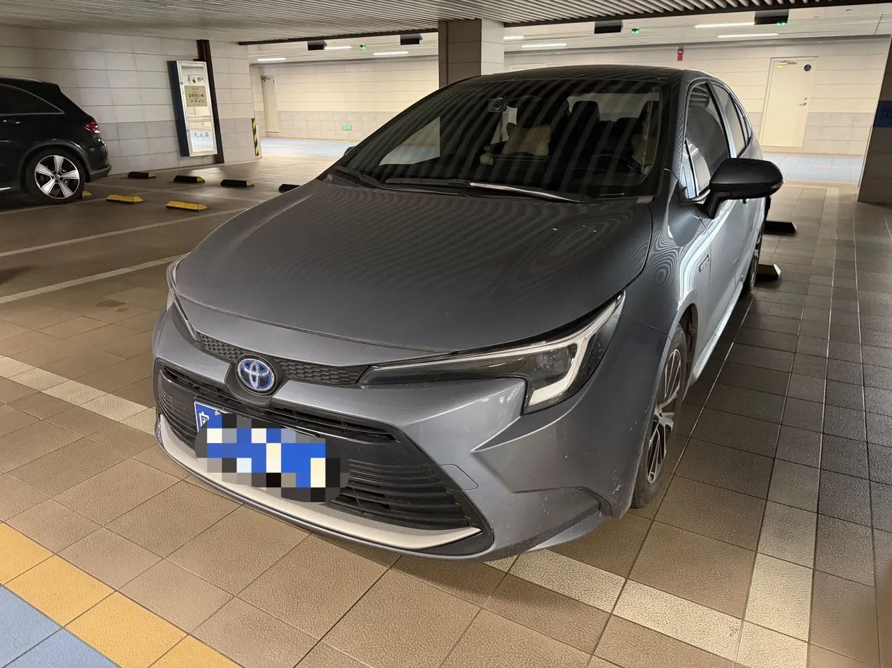 Открыть галерею: Toyota 2023 Lei Ling Shuangqing 1.8 Stepless Intelligent Electric Hybrid Deluxe Edition Automatic Gear