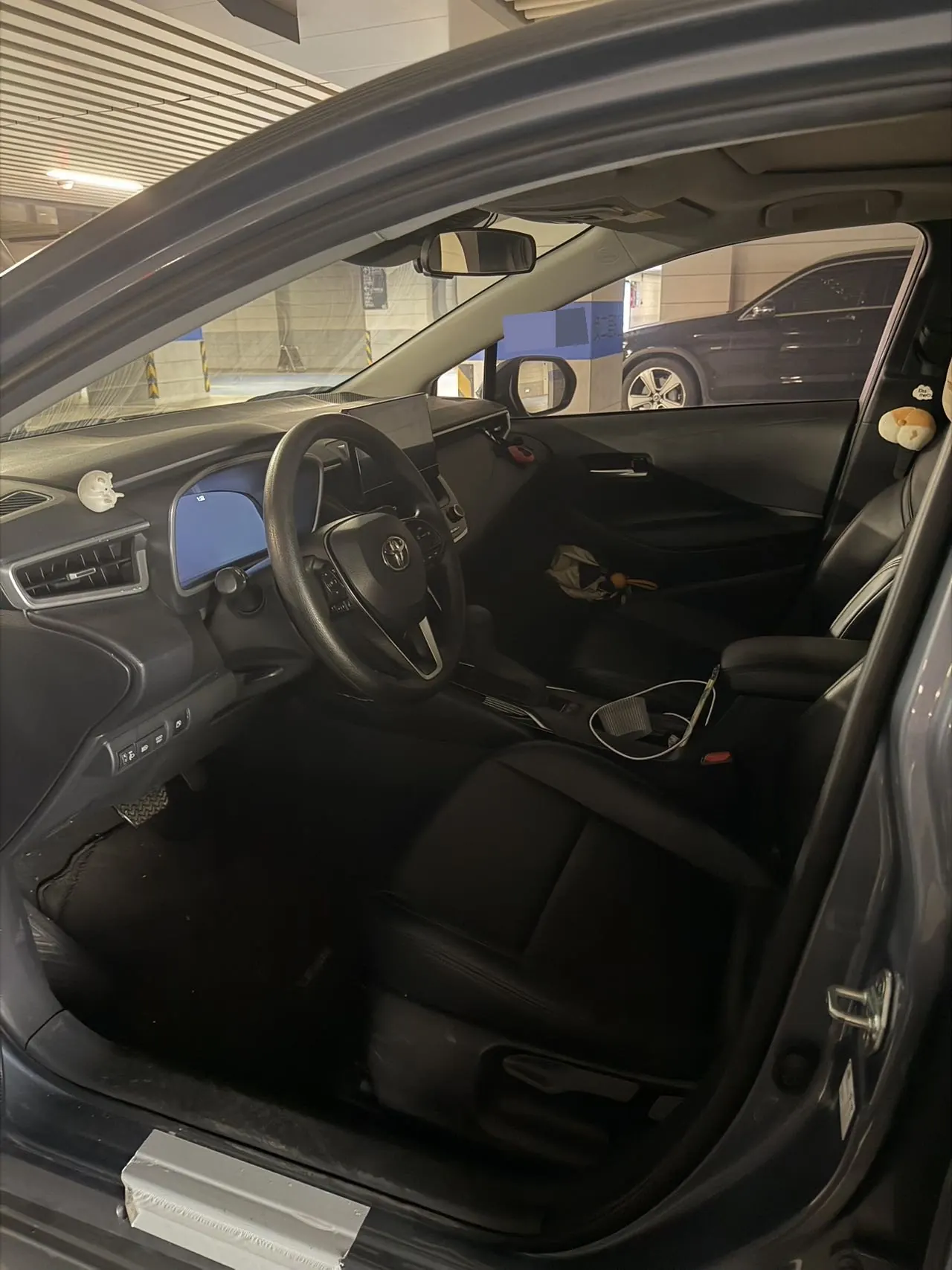 Toyota 2023 Lei Ling Shuangqing 1.8 Stepless Intelligent Electric Hybrid Deluxe Edition Automatic Gear 2