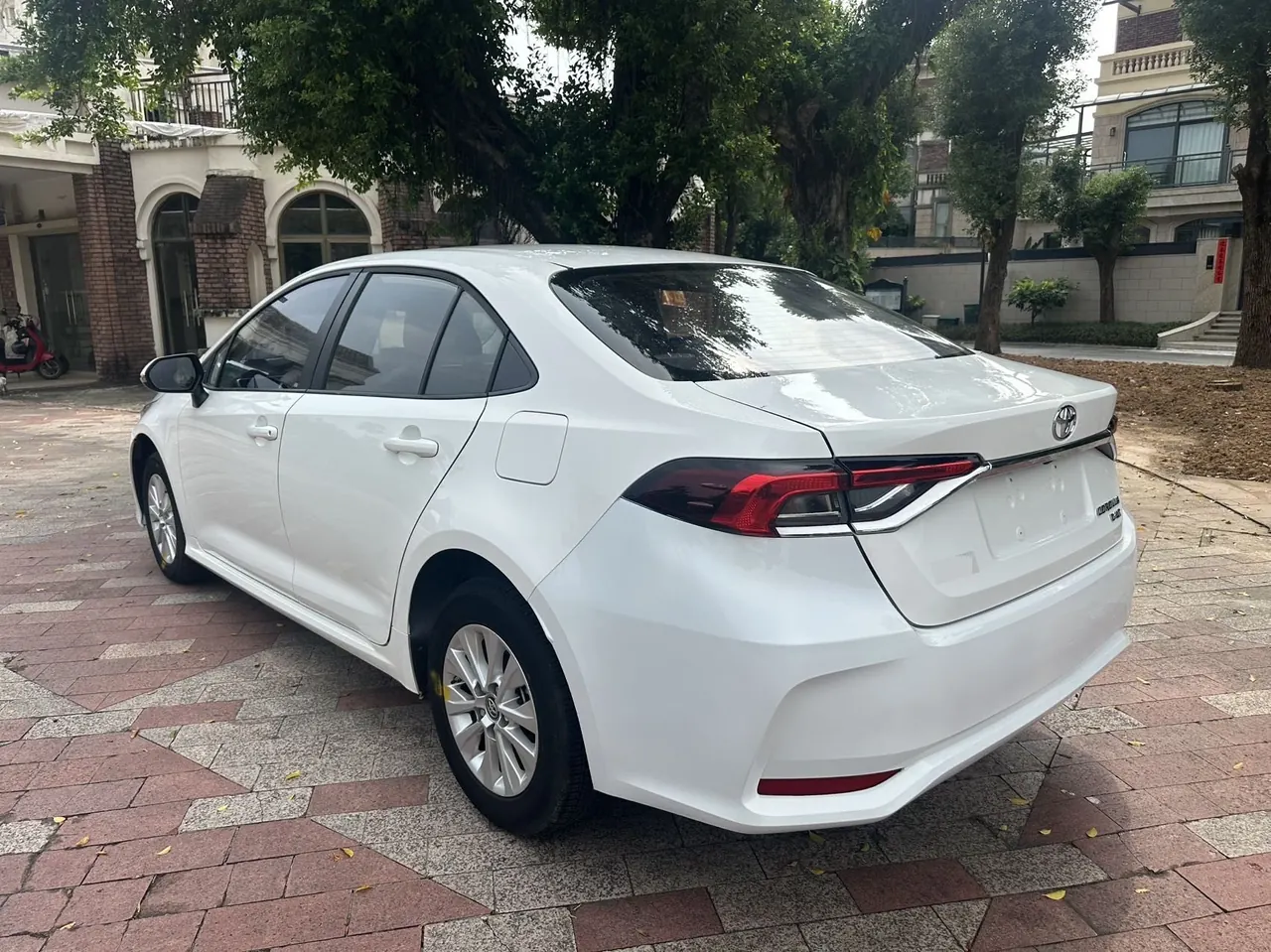 Toyota 2022 corolla 1.2T stepless pioneer PLUS version automatic gear 4