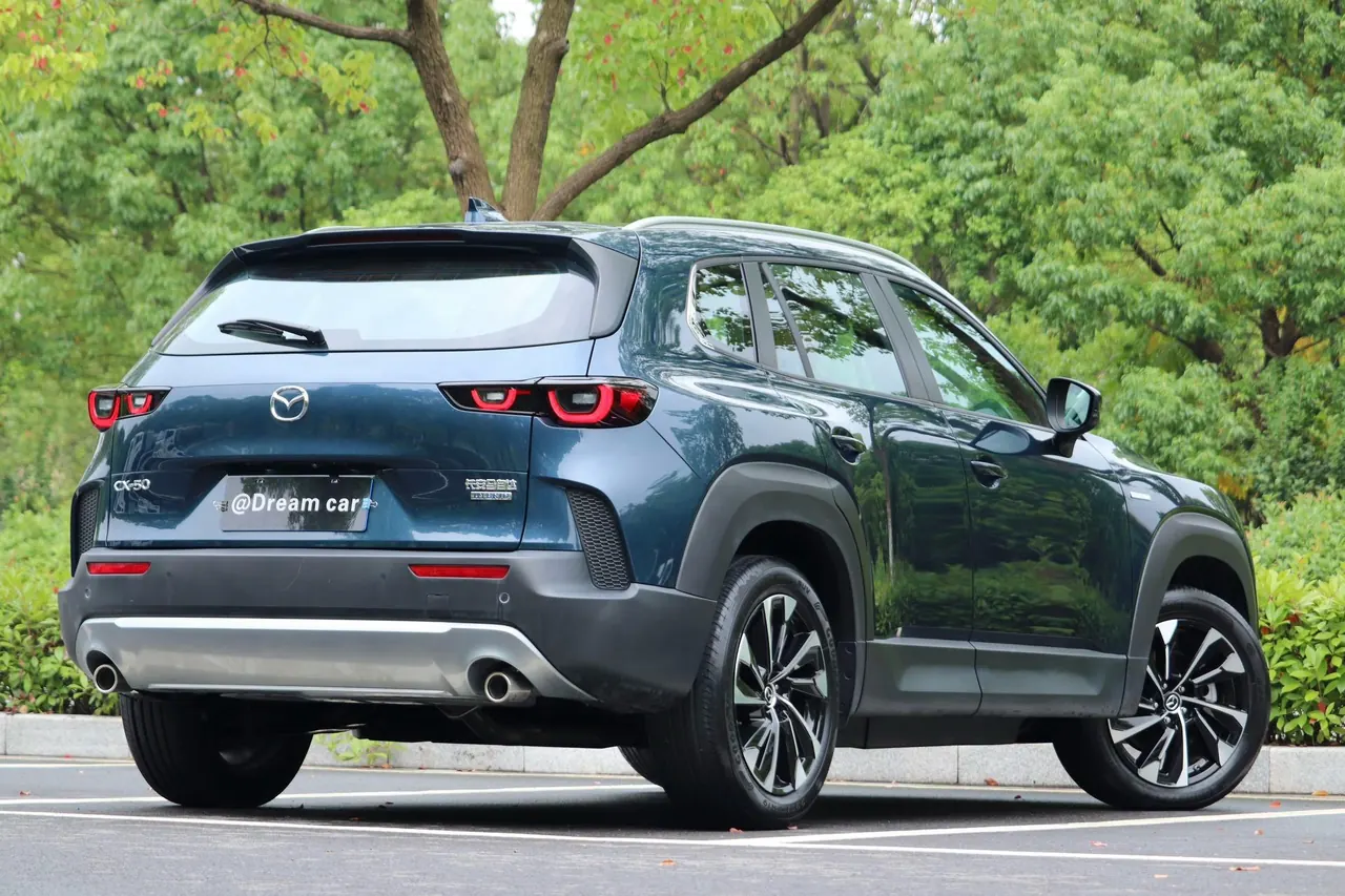 Mazda 2023 CX-50 line also HYBRID 2.5 stepless automatic gear 3