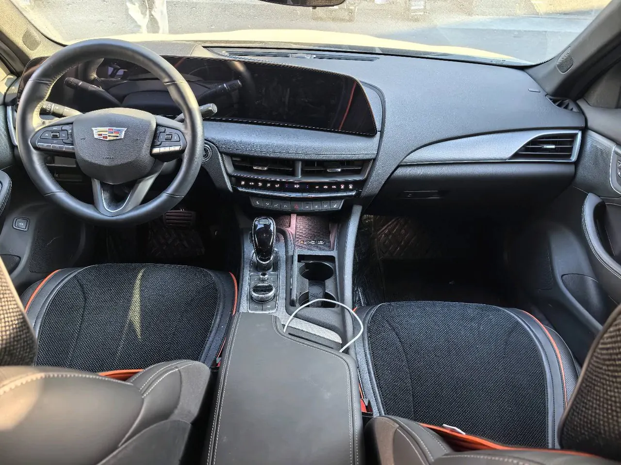 Cadillac 2024 CT5 2.0T 28T honorable automatic gear 4