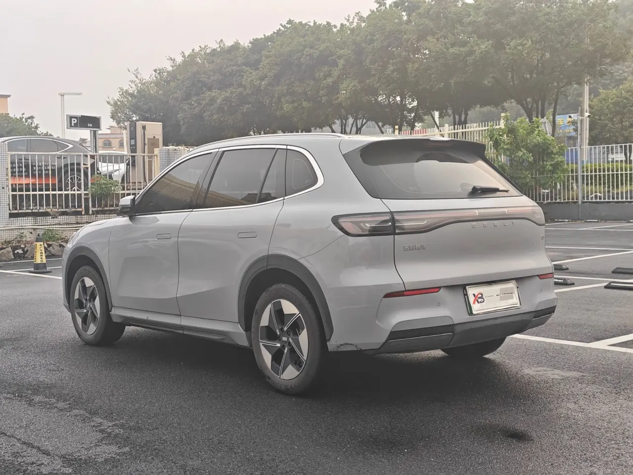 Geely Galaxy 2024 E 5 530km Discovery Edition Automatic Gear 2