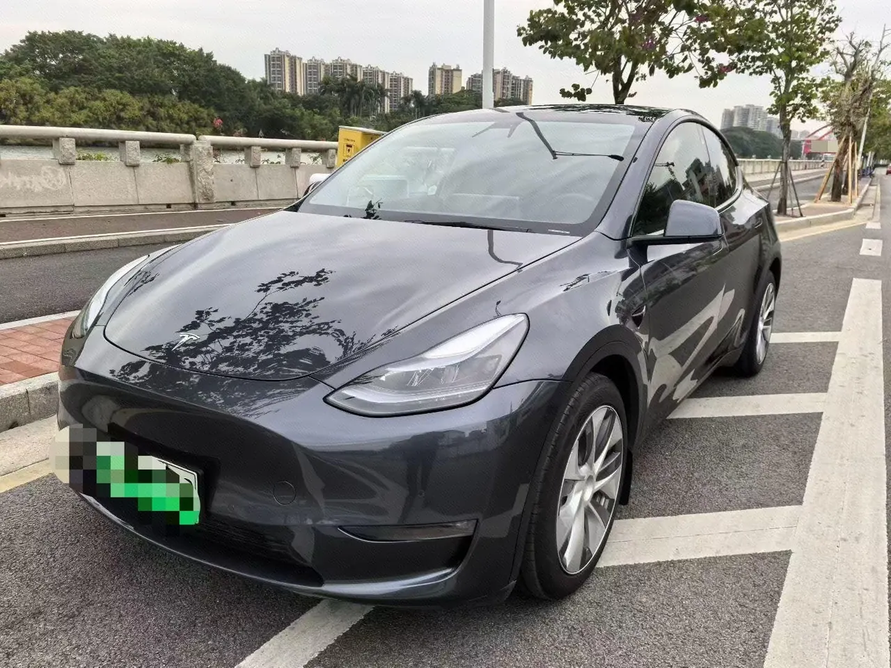 Open image lightbox: Tesla 2021 Model Y Standard Endurance Rear Drive Automatic Gear