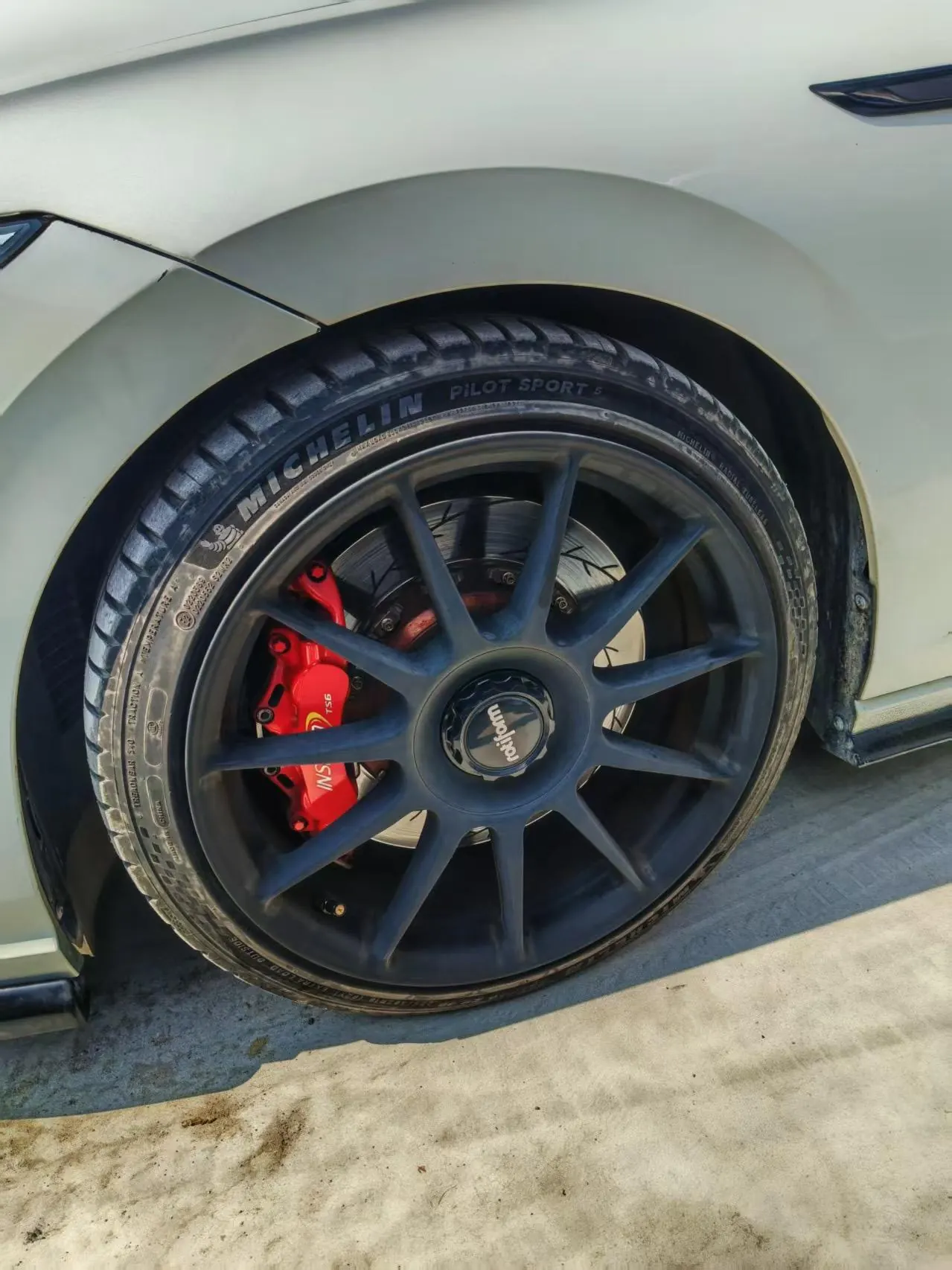 Volkswagen 2023 Golf 8 R-Line 1.4TSI 280TSI Lite (Modified) Automatic Gear 4