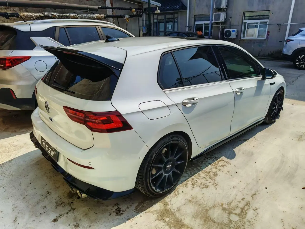 Volkswagen 2023 Golf 8 R-Line 1.4TSI 280TSI Lite (Modified) Automatic Gear 9