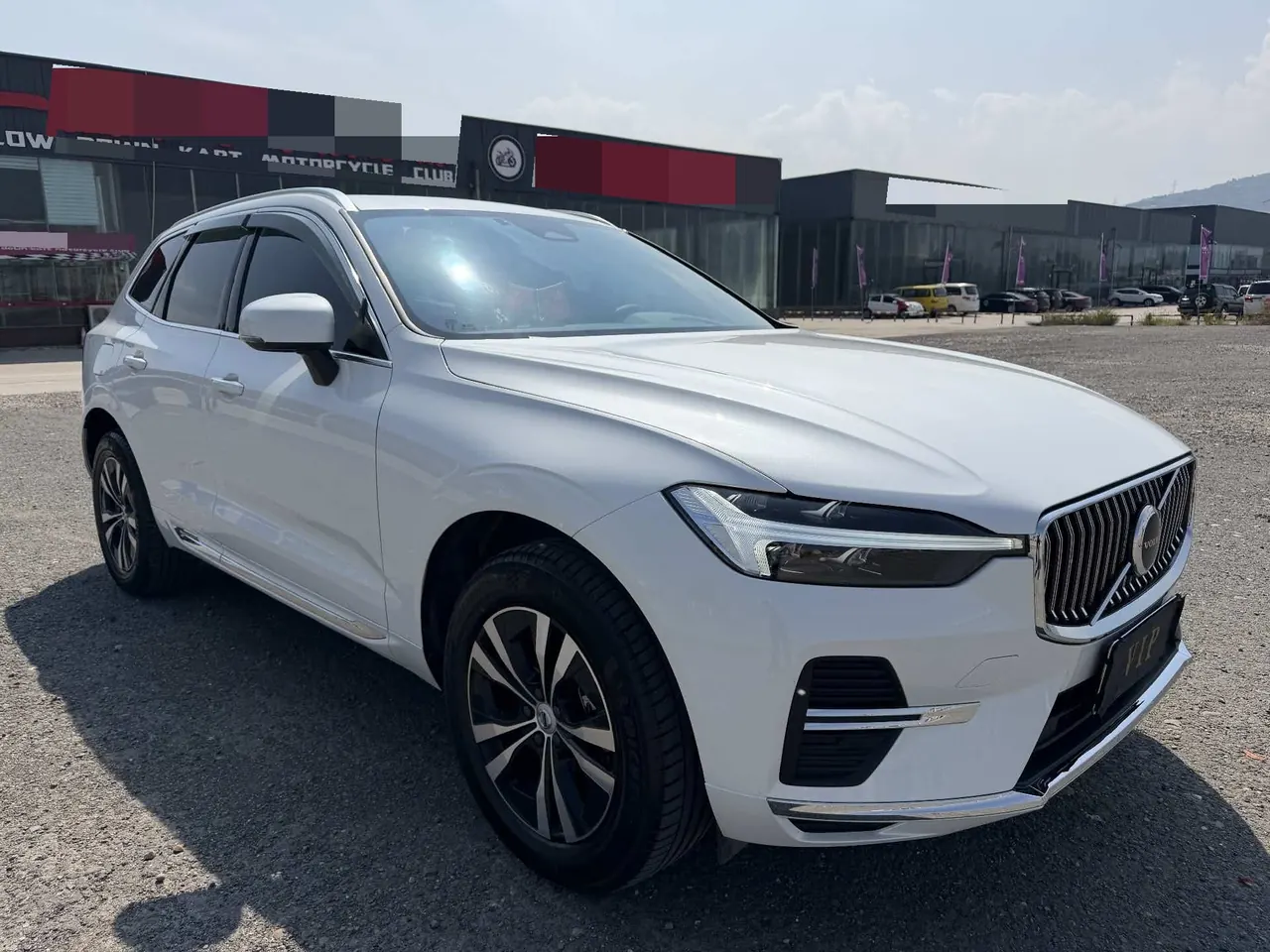 Volvo 2025 XC60 48V 2.0T B5 4-wheel-drive Zhiyi Deluxe Edition Automatic Gear 7