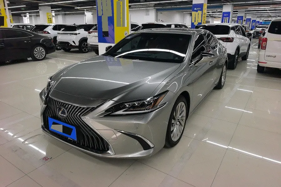 Open image lightbox: Lexus ES (Imported) 2020 ES300h 2.5 Stepless Administrative Edition Automatic Gear