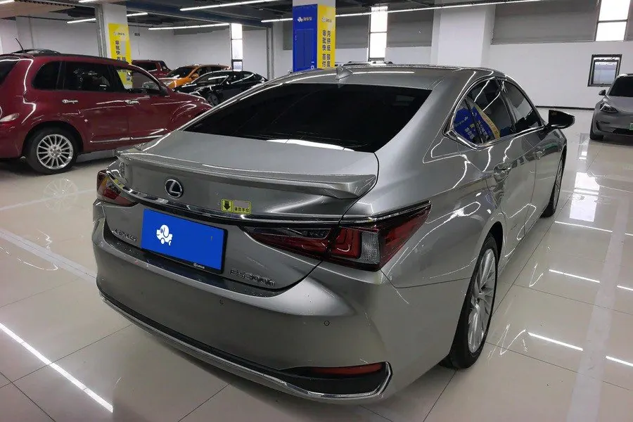 Lexus ES (Imported) 2020 ES300h 2.5 Stepless Administrative Edition Automatic Gear 2