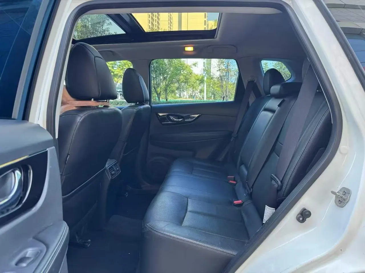 Nissan 2020 Qijun 2.0 Stepless XL ITS Two-Drive Comfort Edition Automatic Gear 4